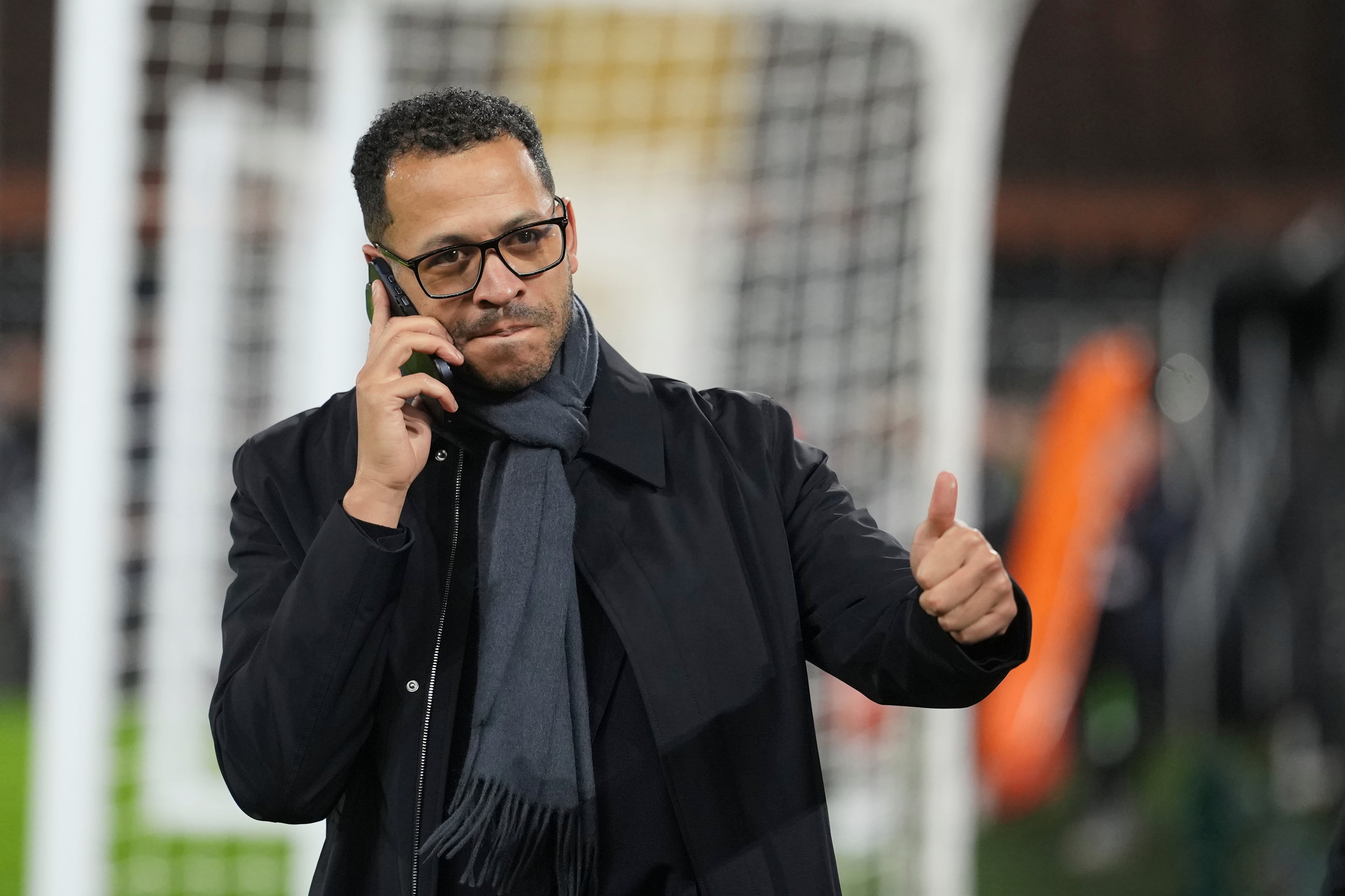 Chelsea's head coach Liam Rosenior gestures before the English Premier League soccer match between Fulham and Chelsea in London, Wednesday, Jan. 7, 2026. (AP Photo/Dave Shopland)
