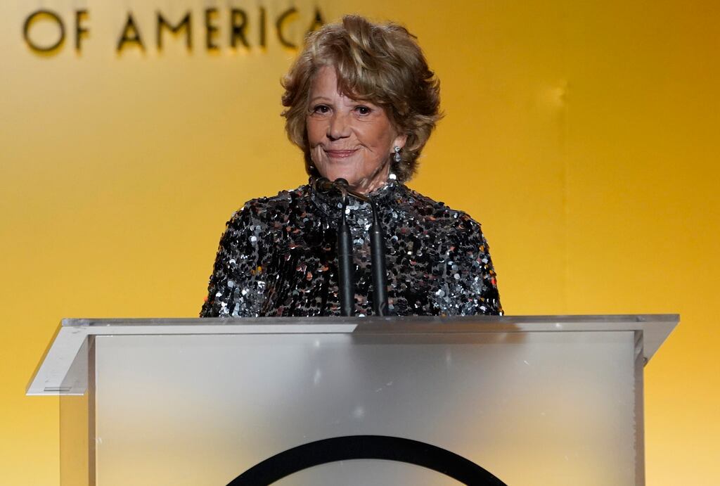 Linda Lavin habla en la 33a edición anual de los Producers Guild Awards, el 19 de marzo de 2022, en el Fairmont Century Plaza Hotel en Los Ángeles.