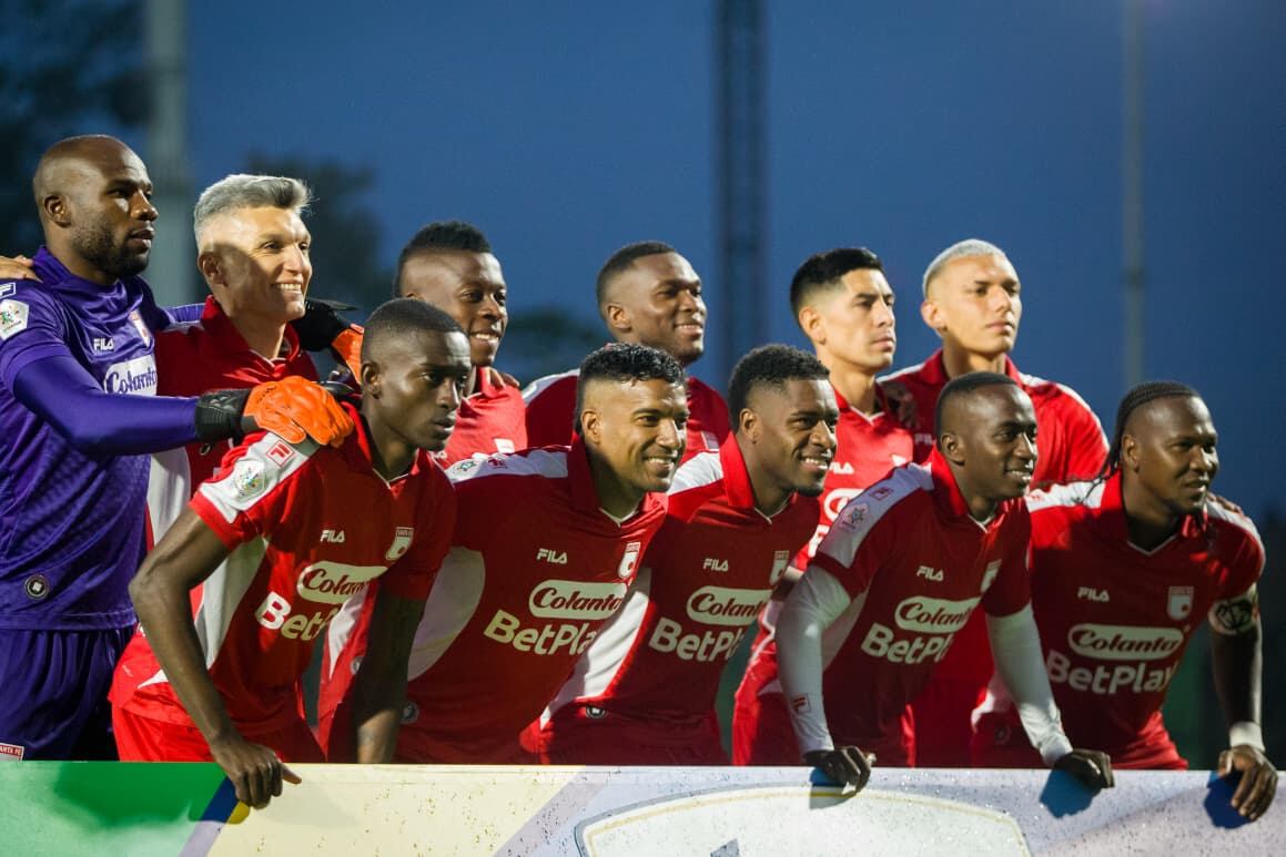 Fortaleza CEIF enfrenta a Independiente Santa Fe , por encuentro válido de la Liga BetPlay I 2026 de la fecha 9, en el Estadio Metropolitano de Techo.