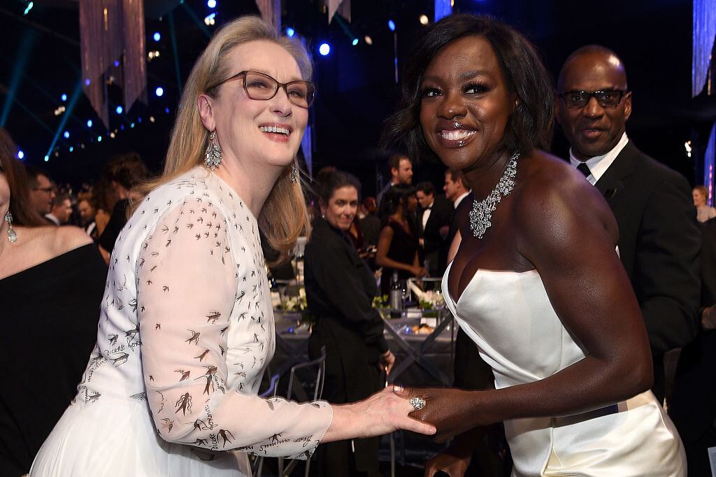 Meryl Streep y Viola Davis en la 23rd Annual Screen Actors Guild Awards en Los Ángeles, California.  Foto: Kevork Djansezian/Getty Images.