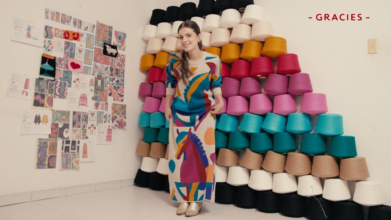 Lo que comenzó como una búsqueda de tesoros de moda en Estados Unidos y España, evolucionó a una marca que hoy valora la producción local.