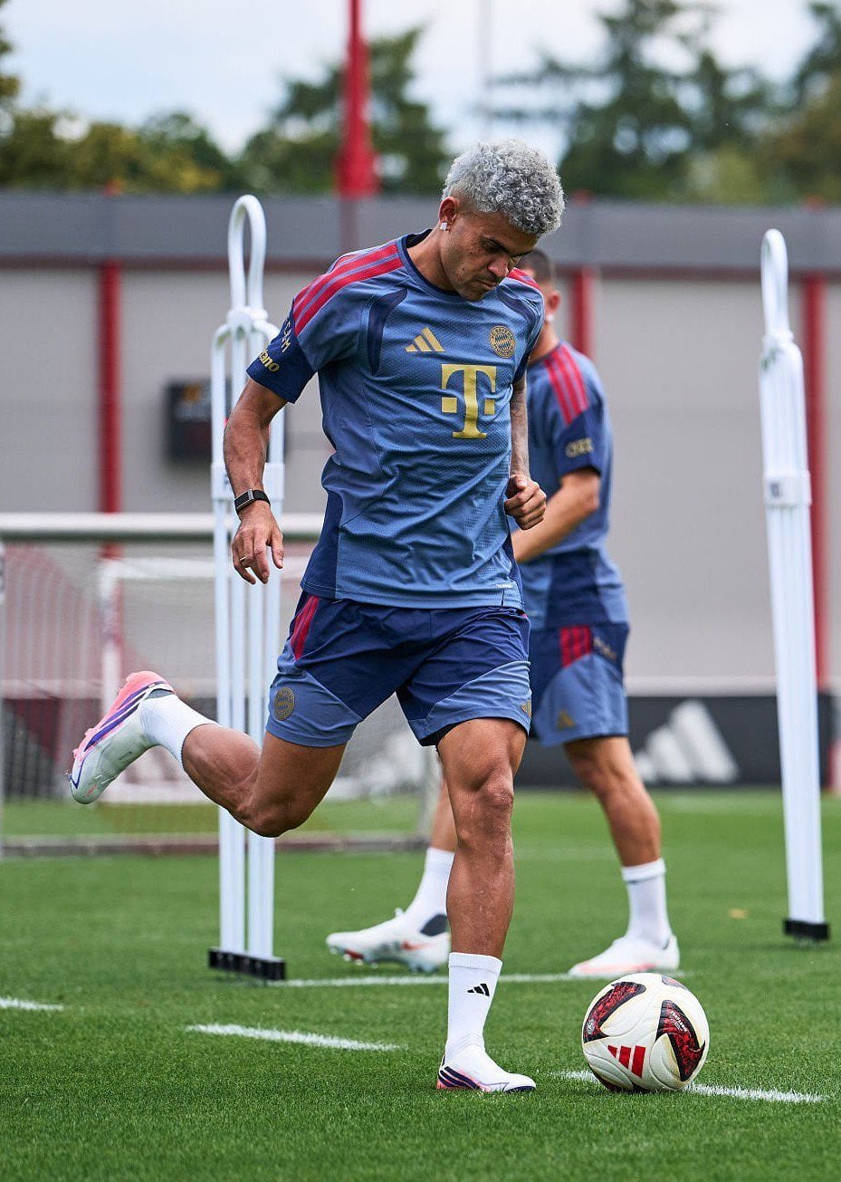 Luis Díaz en el entreno del Bayern