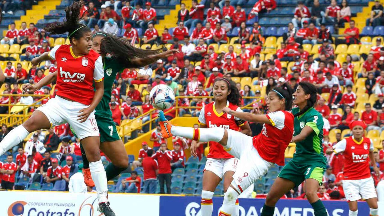 El 19 de febrero Independiente Santa Fe y La Equidad disputaron el primer partido de la Liga de fútbol femenino en la historia
