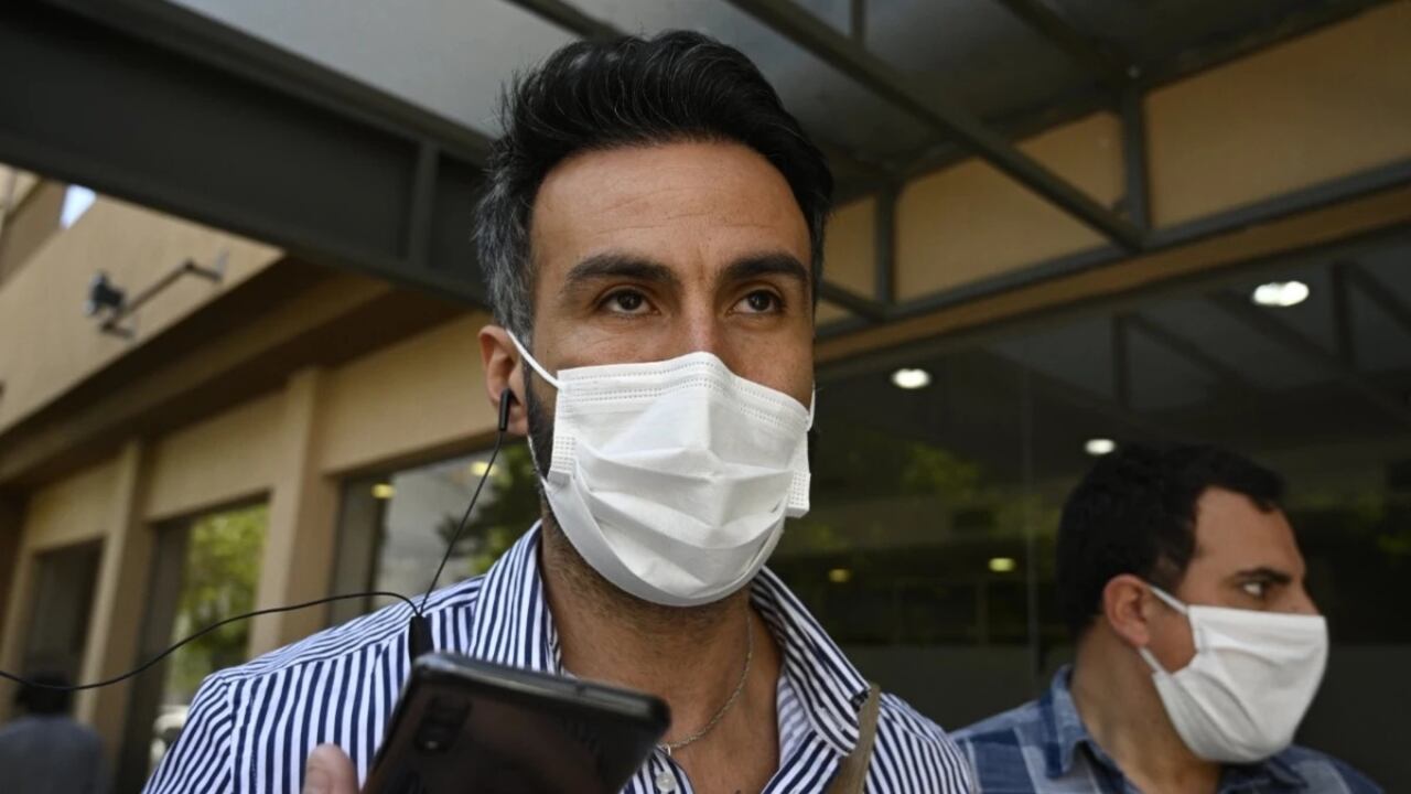 Luque, de 39 años, se consideró “un amigo” de Maradona y lo veía “como a un papá, no como a un paciente”.