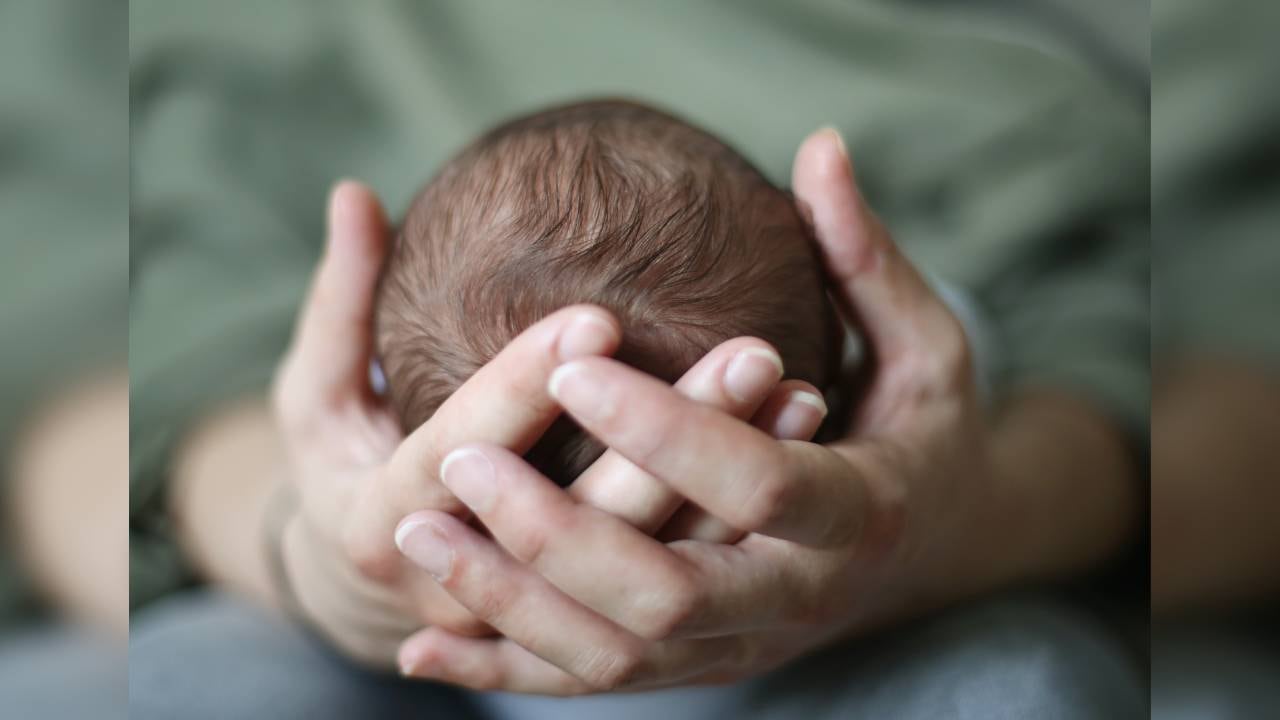 La mujer procedía de Lituania y, según testigos, estaba devastada tras la muerte del su bebé.