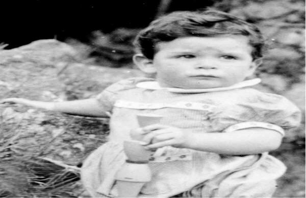 Rafael Pardo en sus primeros años de infancia.