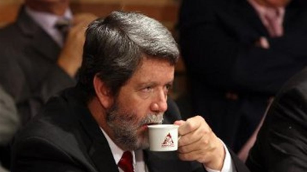 Luis Genaro Muñoz, Gerente General de la Federación de Cafeteros.