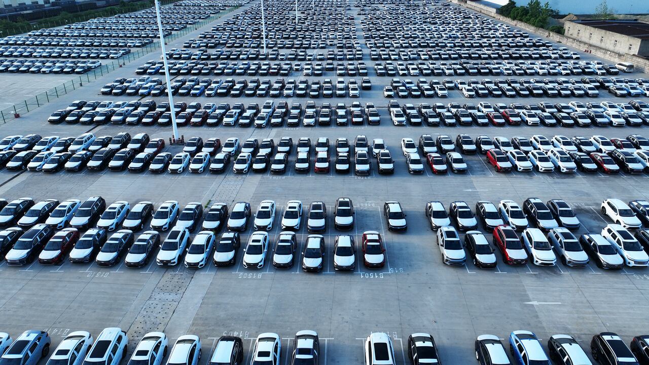 China sigue siendo el líder en la producción y fabricación de vehículos híbridos y eléctricos.