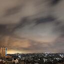 Una vista general de la ciudad de Gaza antes del inicio de un alto el fuego negociado por Egipto entre Israel y los dos principales grupos armados palestinos en Gaza el 20 de mayo de 2021.