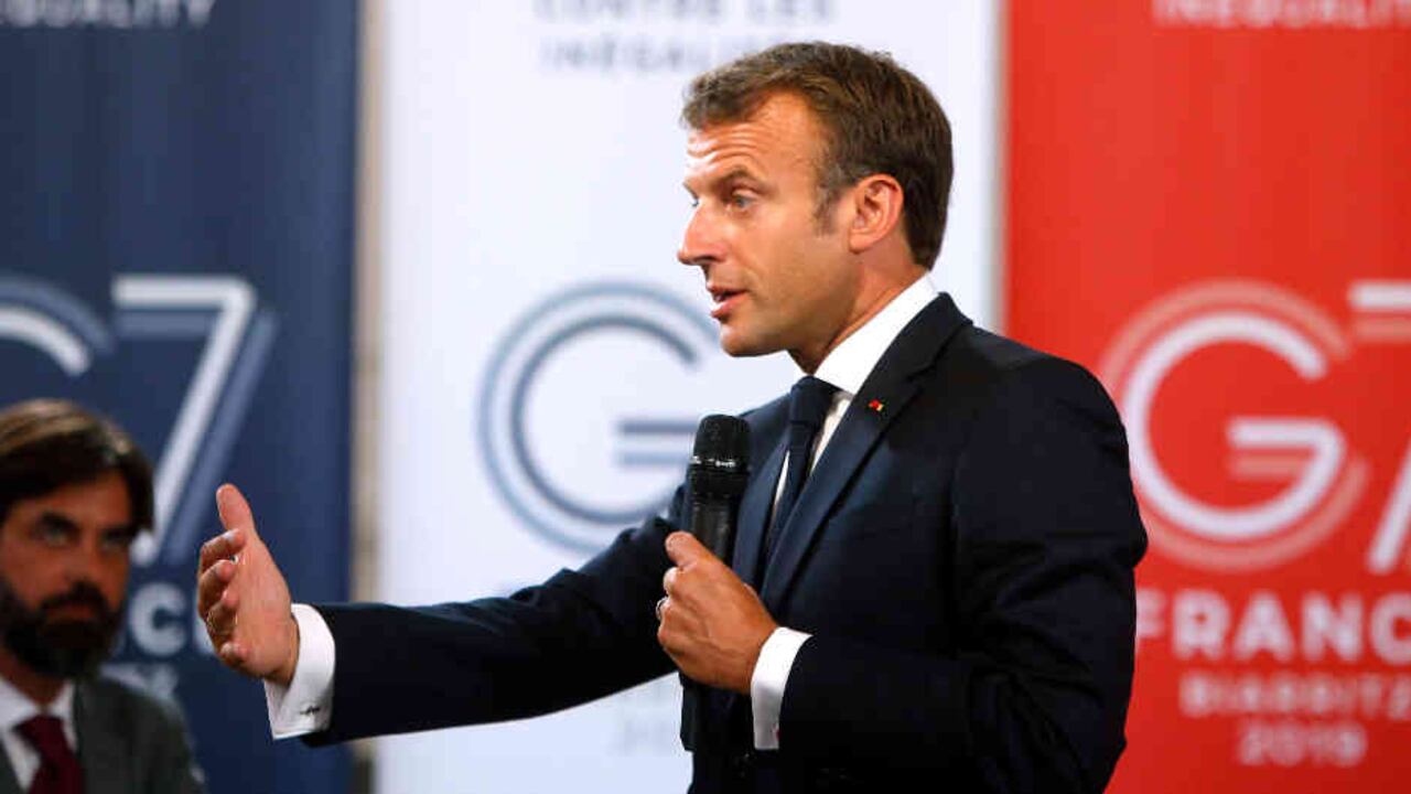 "Desde mañana al medio día y al menos por 15 días la circulación de las personas será reducida fuertemente", dijo el presidente francés. Foto: AP