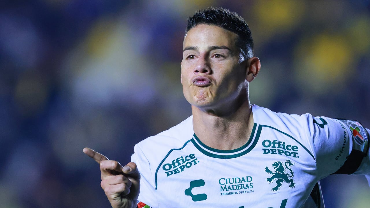 James Rodríguez celebrando anotarle al América