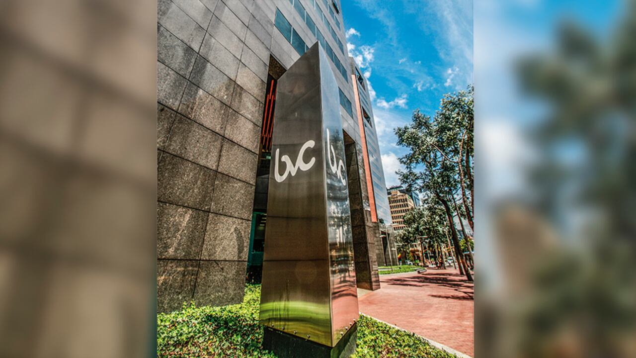 46 por ciento de los 328 billones de pesos que tenían los fondos de pensiones a junio pasado estaban invertidos en deuda pública.