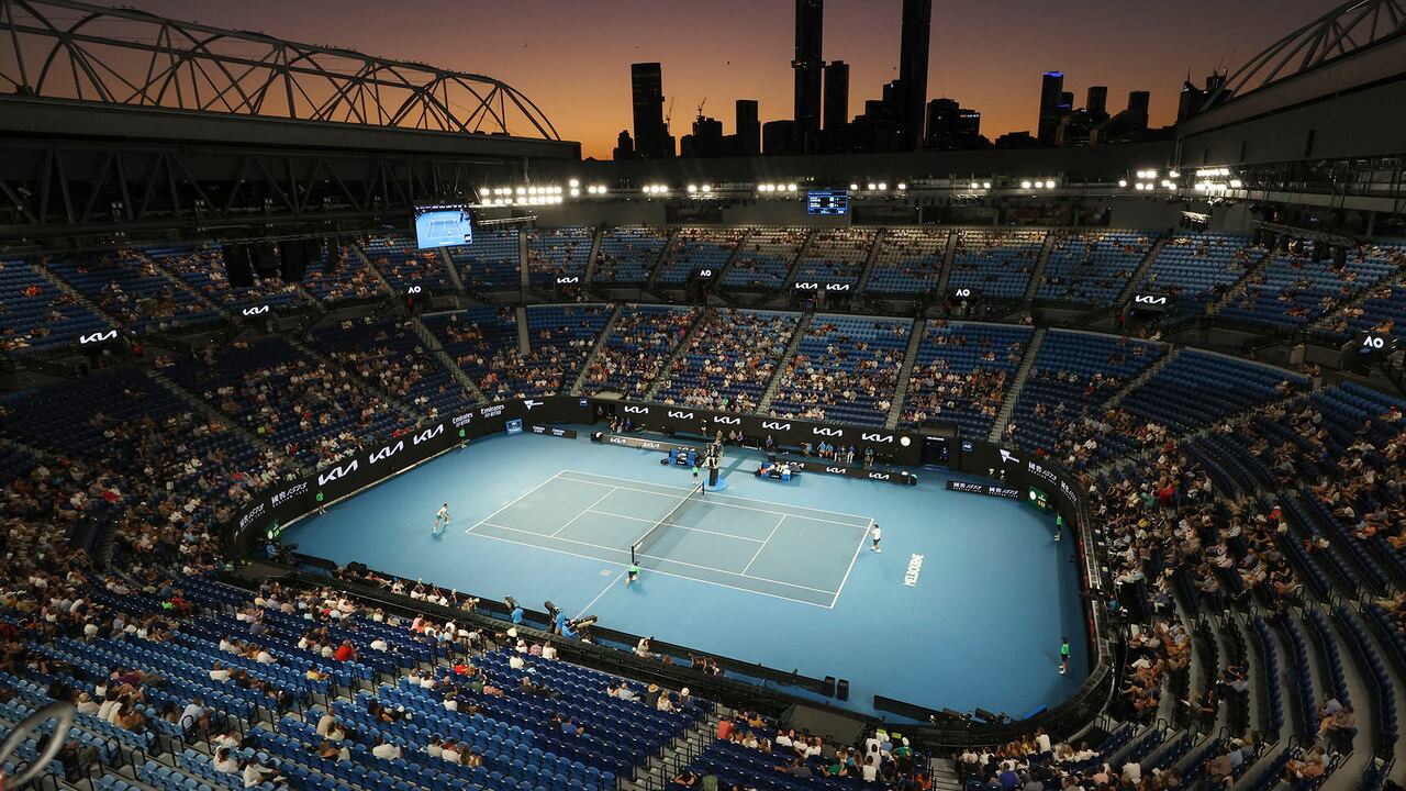 Más tenistas estarían retenidos en Australia por la misma condición de Novak Djokovic. Foto: AP / Hamish Blair.