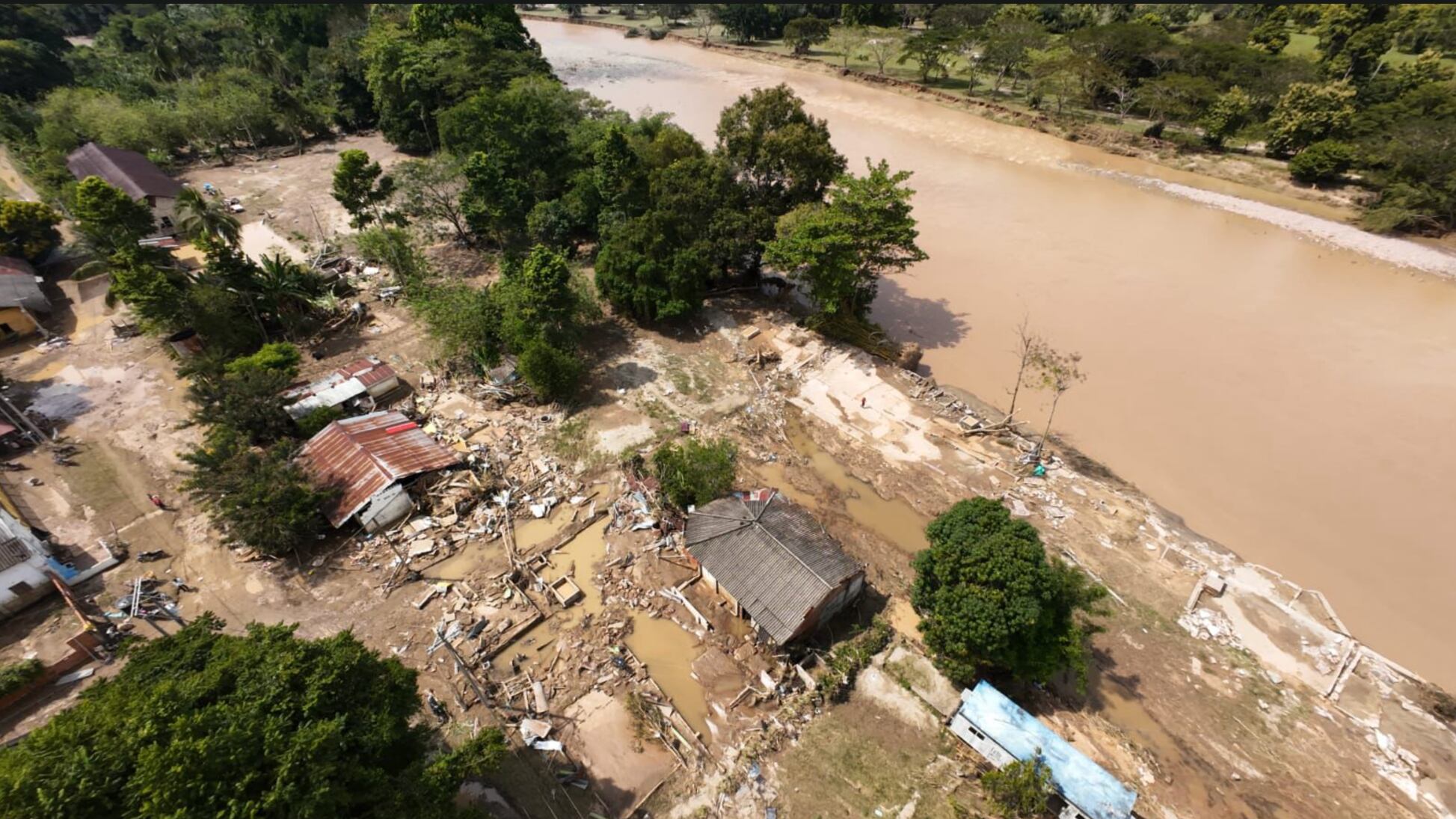Durante la jornada se mantuvo la articulación con el Puesto de Mando Unificado (PMU) municipal y los organismos de respuesta
