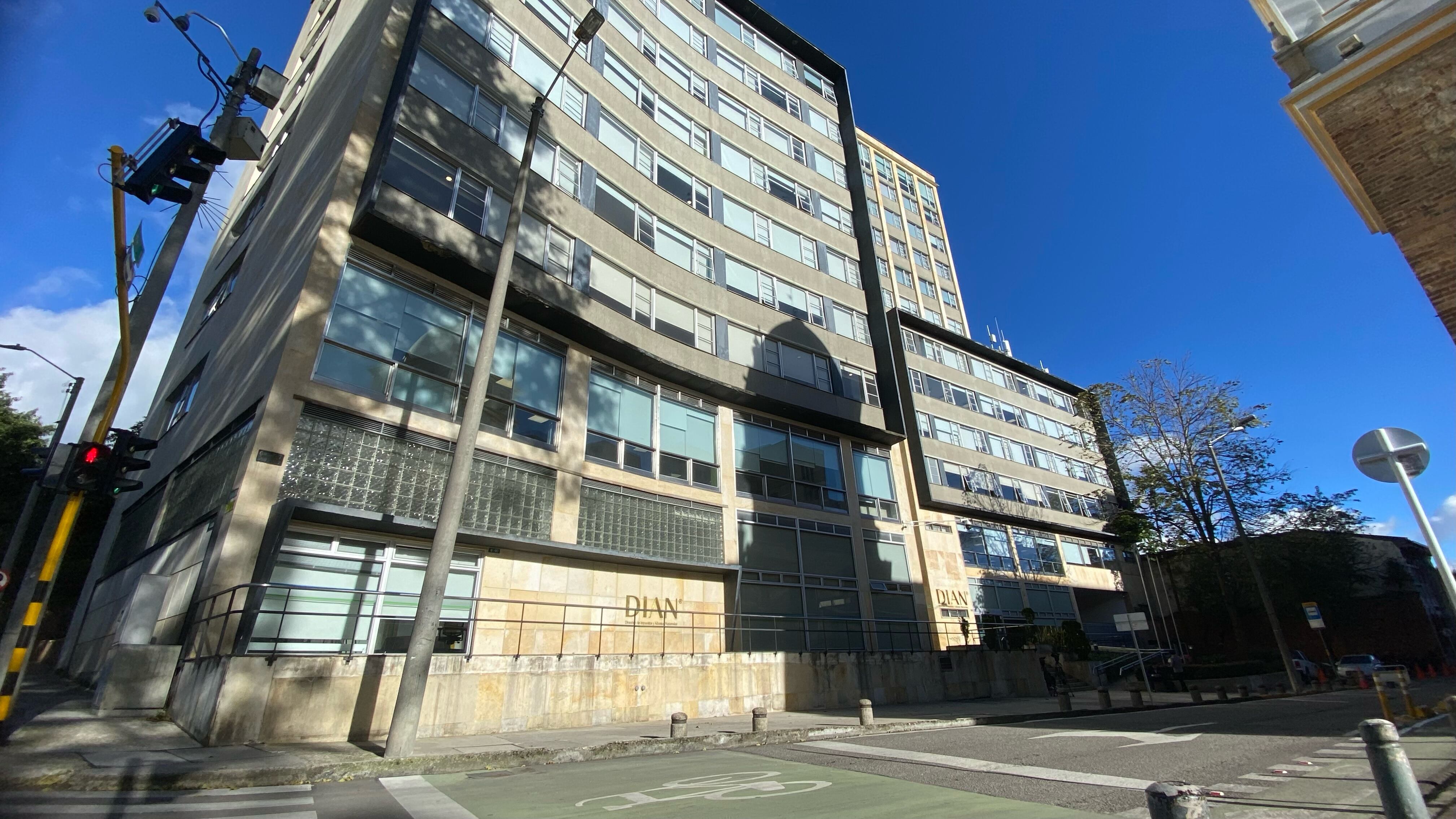 DIAN Dirección de Impuestos y Aduanas Nacionales