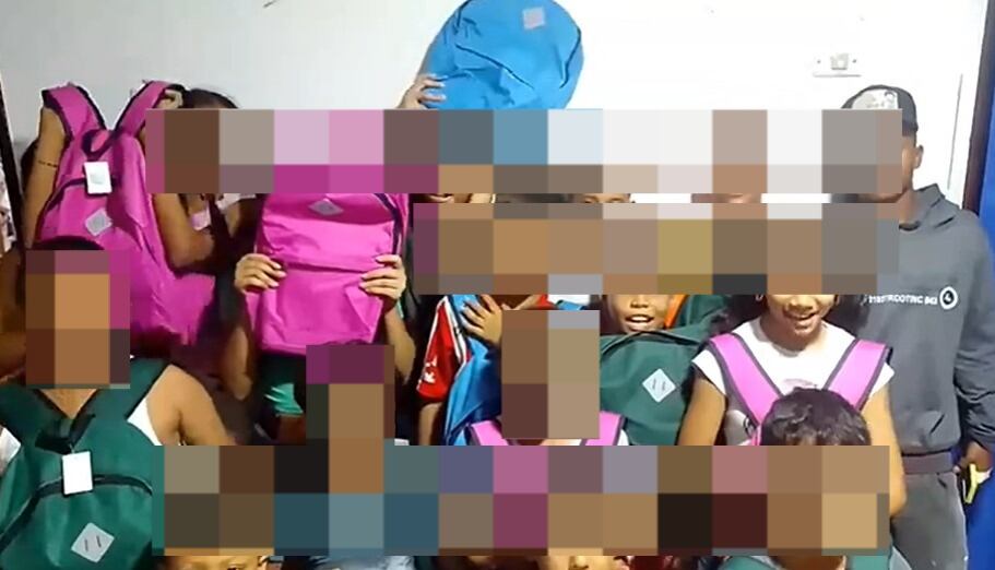 La banda criminal de Los Costeños entregó kits escolares a niños en el municipio de Soledad