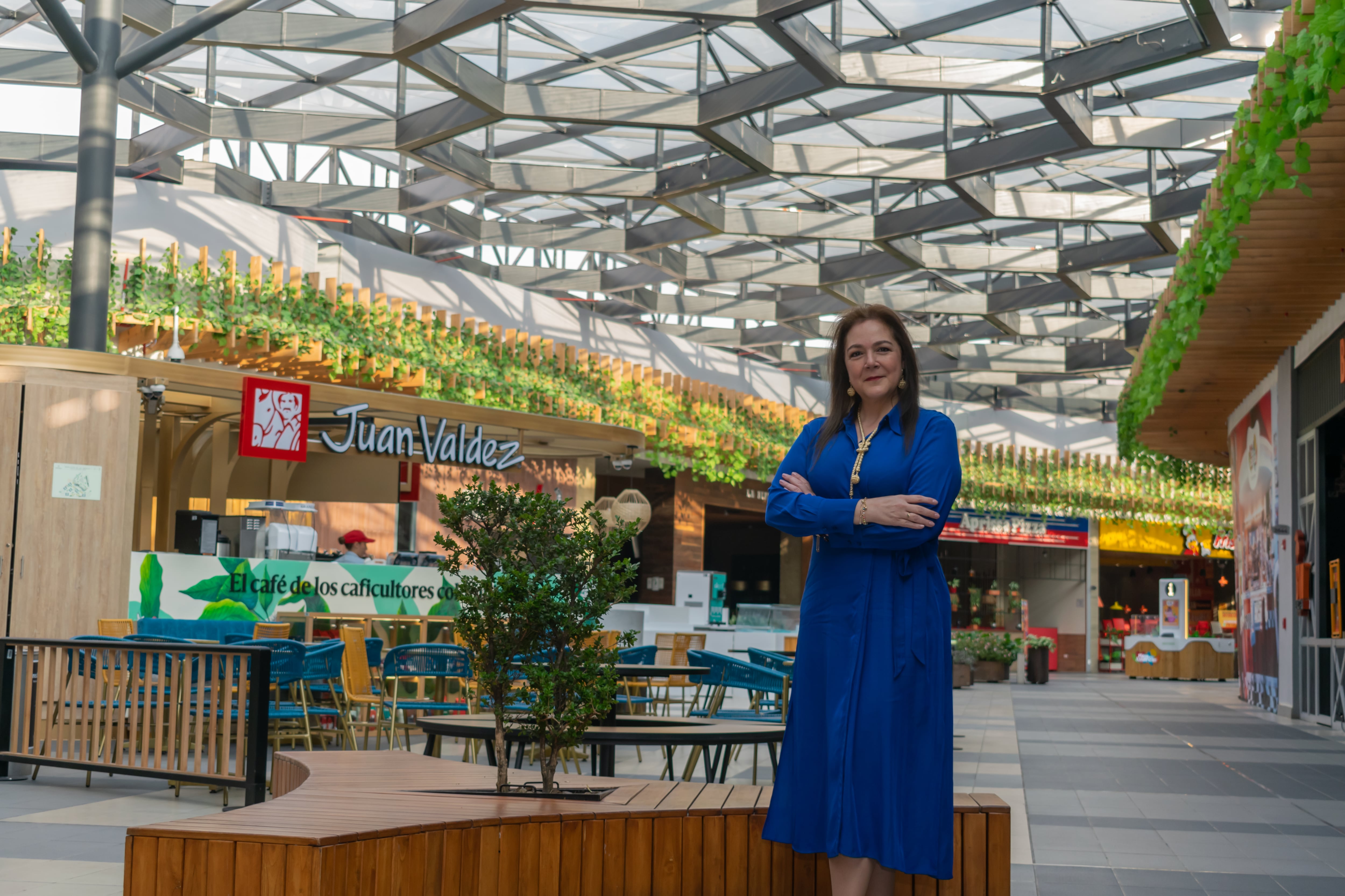 Dimensión 180º ,Casa al revés, Plaza de las Américas