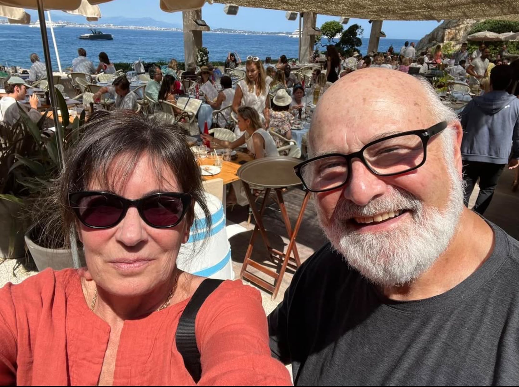 Se revelan nuevo detalles sobre el brutal asesinato de Rob y Michele Reiner, esto pasó con sus cuerpos