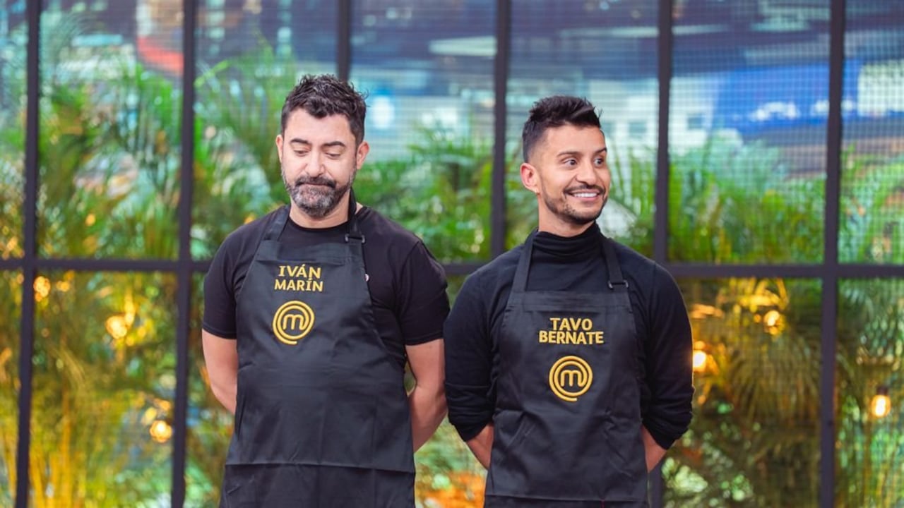 ¿quién se quitó el delantal negro entre Iván Marín y Tavo Bernate?