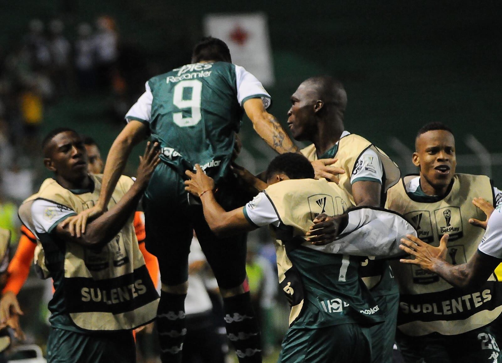 Deportivo Cali gana un gol a cero al alianza petrolera en el estadio de palmaseca
