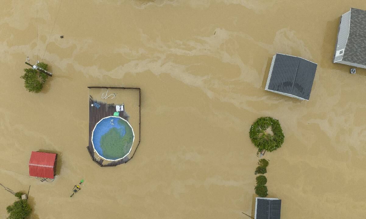 Así lucen algunos sectores del Estado de Kentucky por culpa de la fuerte ola invernal.