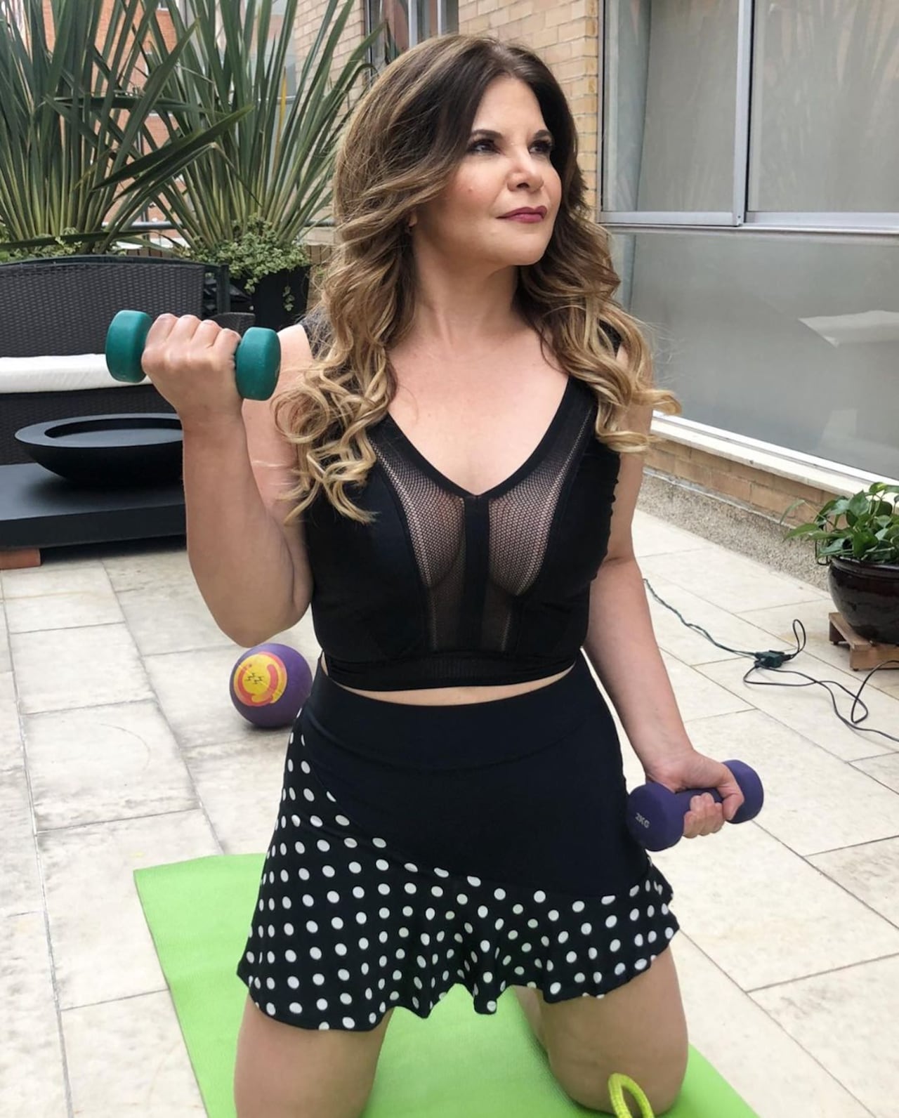 Diva tiene un régimen de ejercicios estricto para mantener su figura. Foto: Instagram @divajessurum.