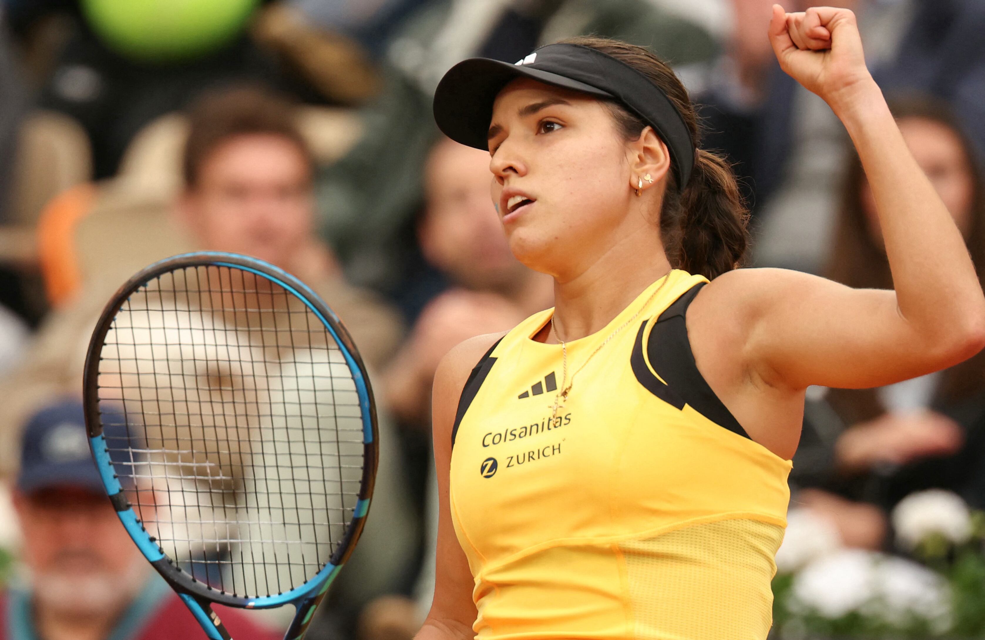 Colombia's Camila Osorio celebrates after a point as she plays against Tunisia's Ons Jabeur during their women's singles match on Court Suzanne-Lenglen on day four of the French Open tennis tournament at the Roland Garros Complex in Paris on May 29, 2024. (Photo by ALAIN JOCARD / AFP)