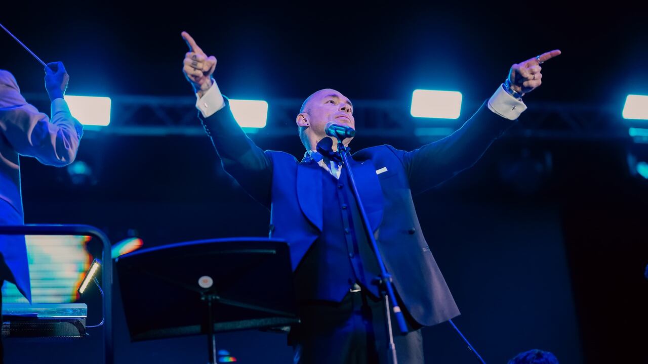 Santiago Cruz acumula más de 2 millones de oyentes mensuales en Spotify.