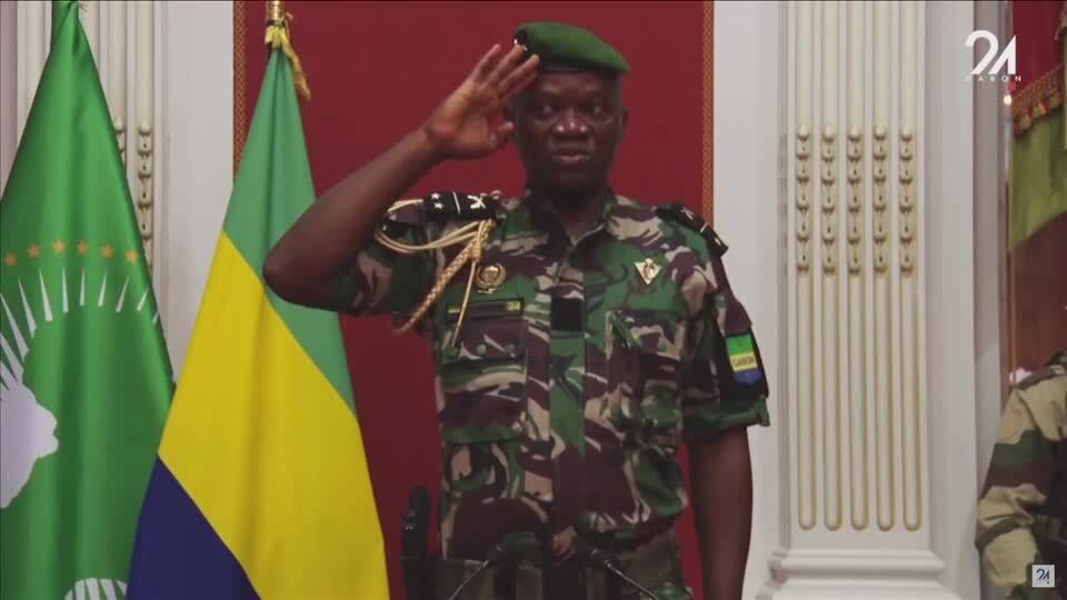 Junta de Gabón nombra a general del ejército líder de transición
