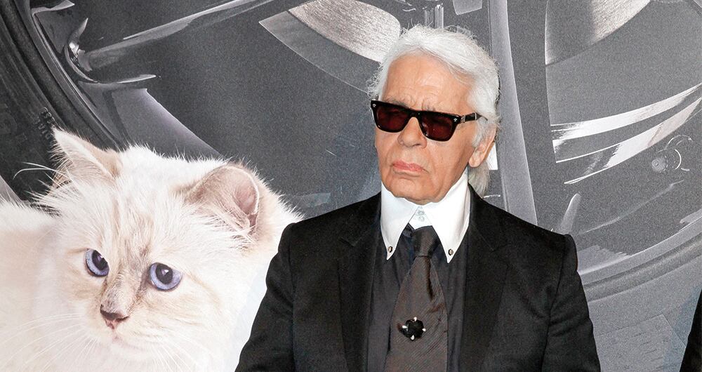  El diseñador Karl Lagerfeld y  su amada gata birmana Choupette.