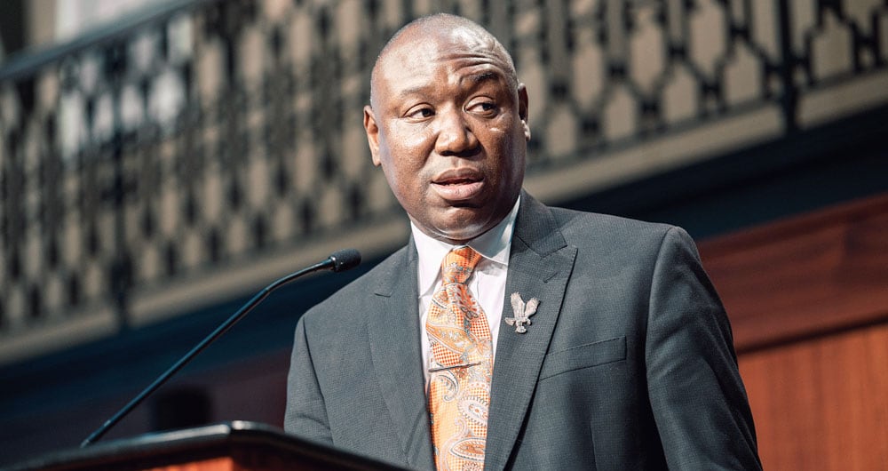 Ben Crump, abogado de la familia Floyd. 