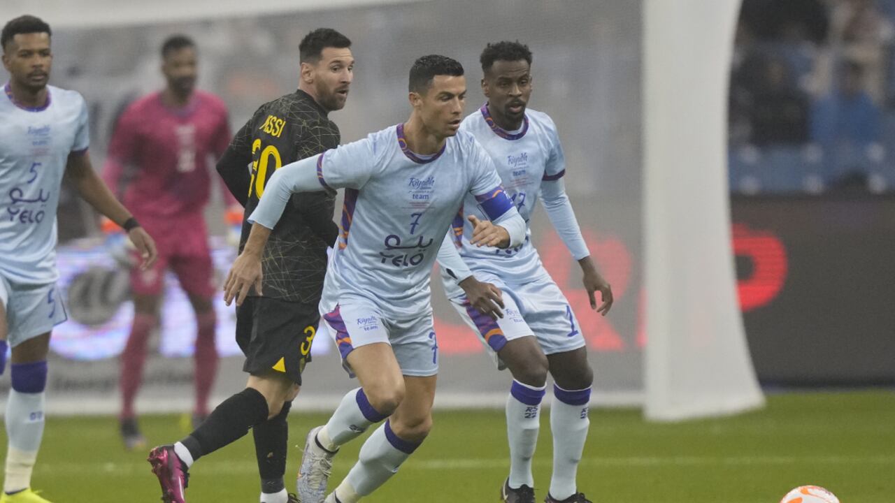 Ambos se enfrentaron en reiteradas ocasiones en los clásicos del Barcelona y Real Madrid.