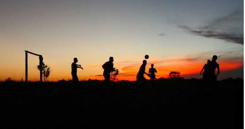 Foto de la conferencia de las FARC en el Yarí antes de la desmovilización. León Darío Peláez / SEMANA