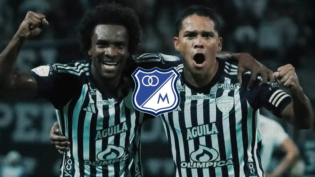 Carlos Bacca celebra con Didier Moreno un triunfo del Junior ante el Once Caldas en el 2024.