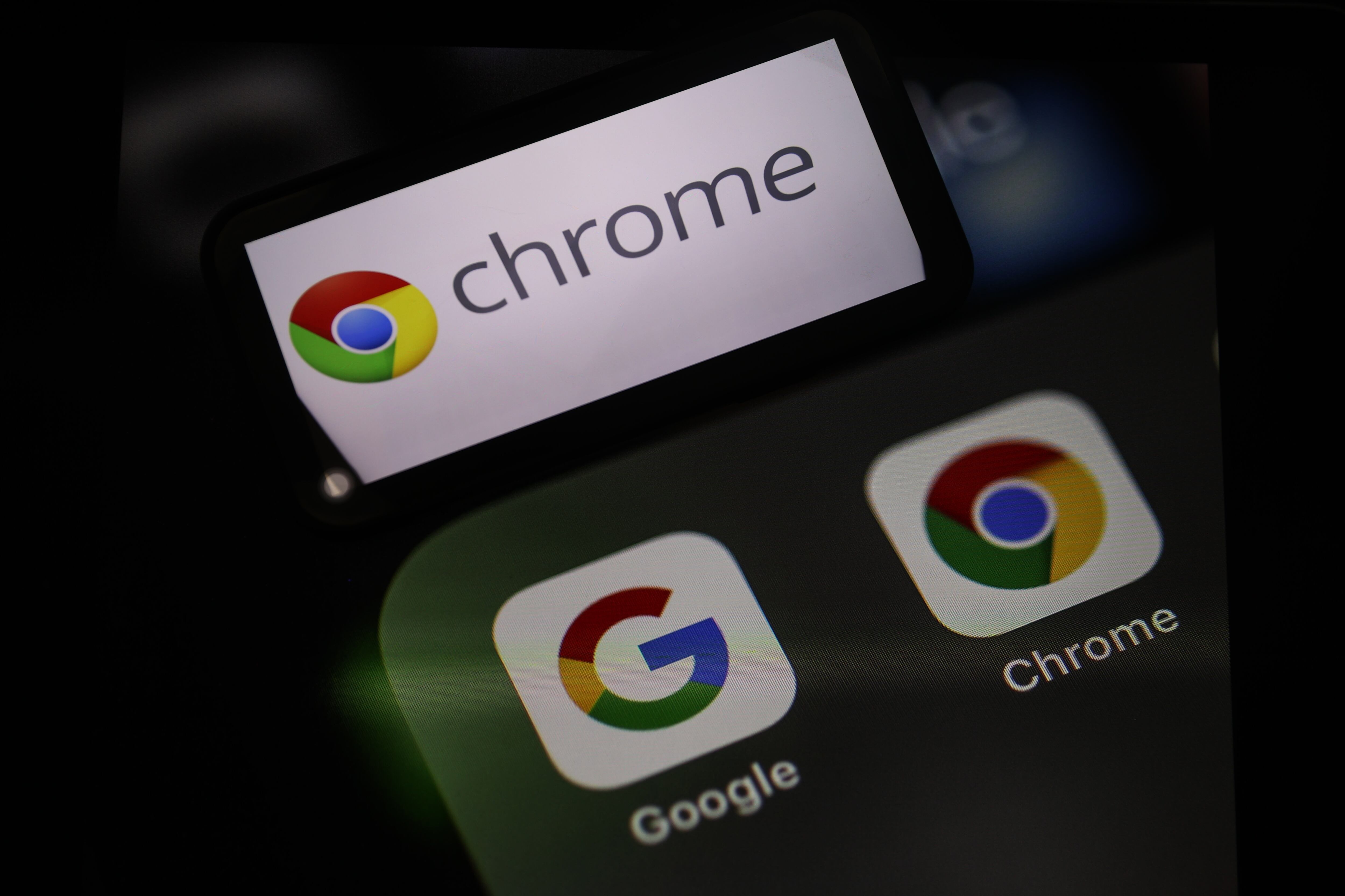 Google Chrome es un navegador web, lanzado oficialmente en 2008.