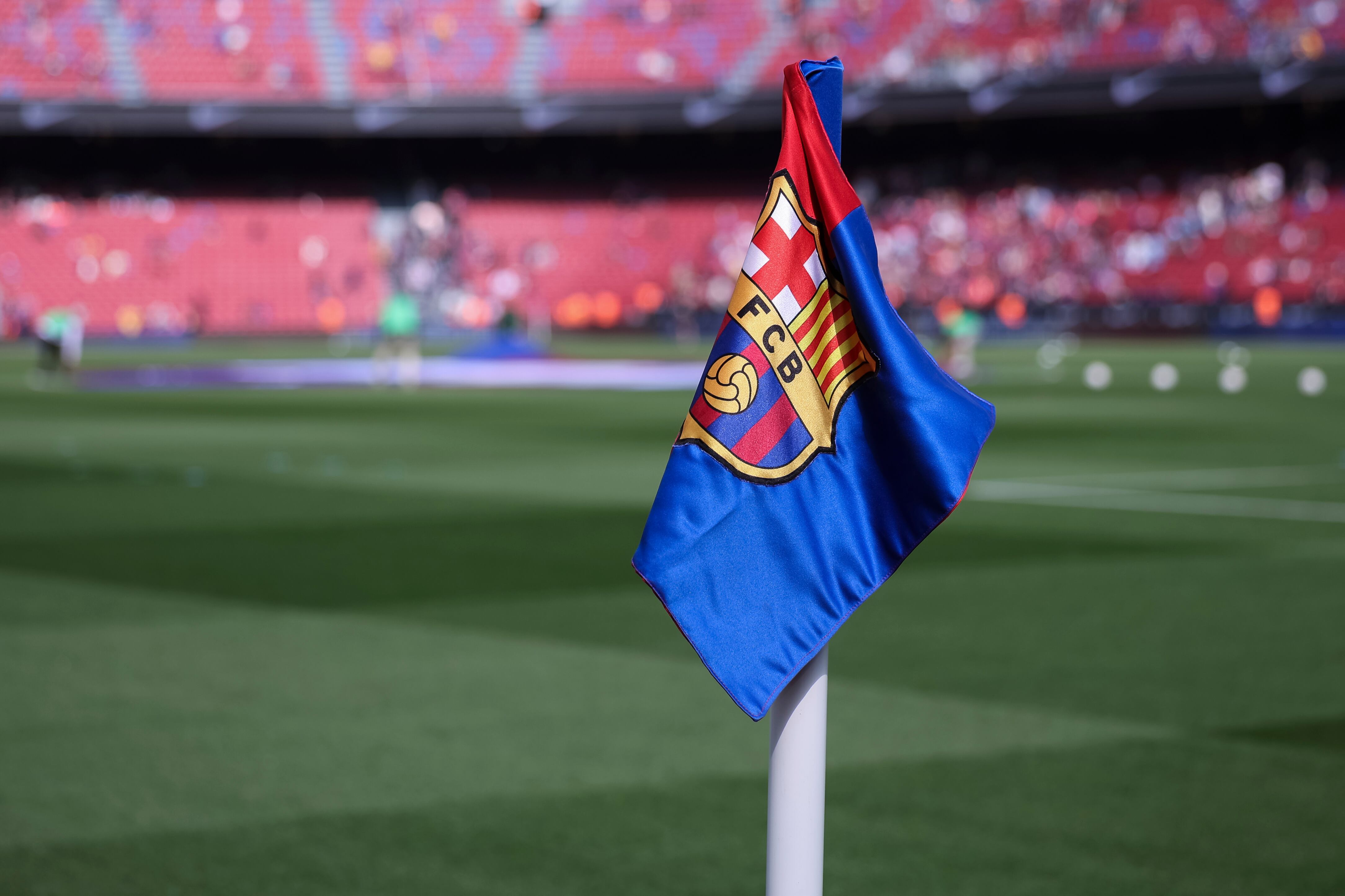 BARCELONA, SPAIN - MARCH 22: Detail of the corner flag of FC Barcelona during the Spanish league, LaLiga EA Sports, football match played between FC Barcelona and Rayo Vallecano at Spotify Camp Nou stadium on March 22, 2026 in Barcelona, Spain. (Photo By Javier Borrego/Europa Press via Getty Images)