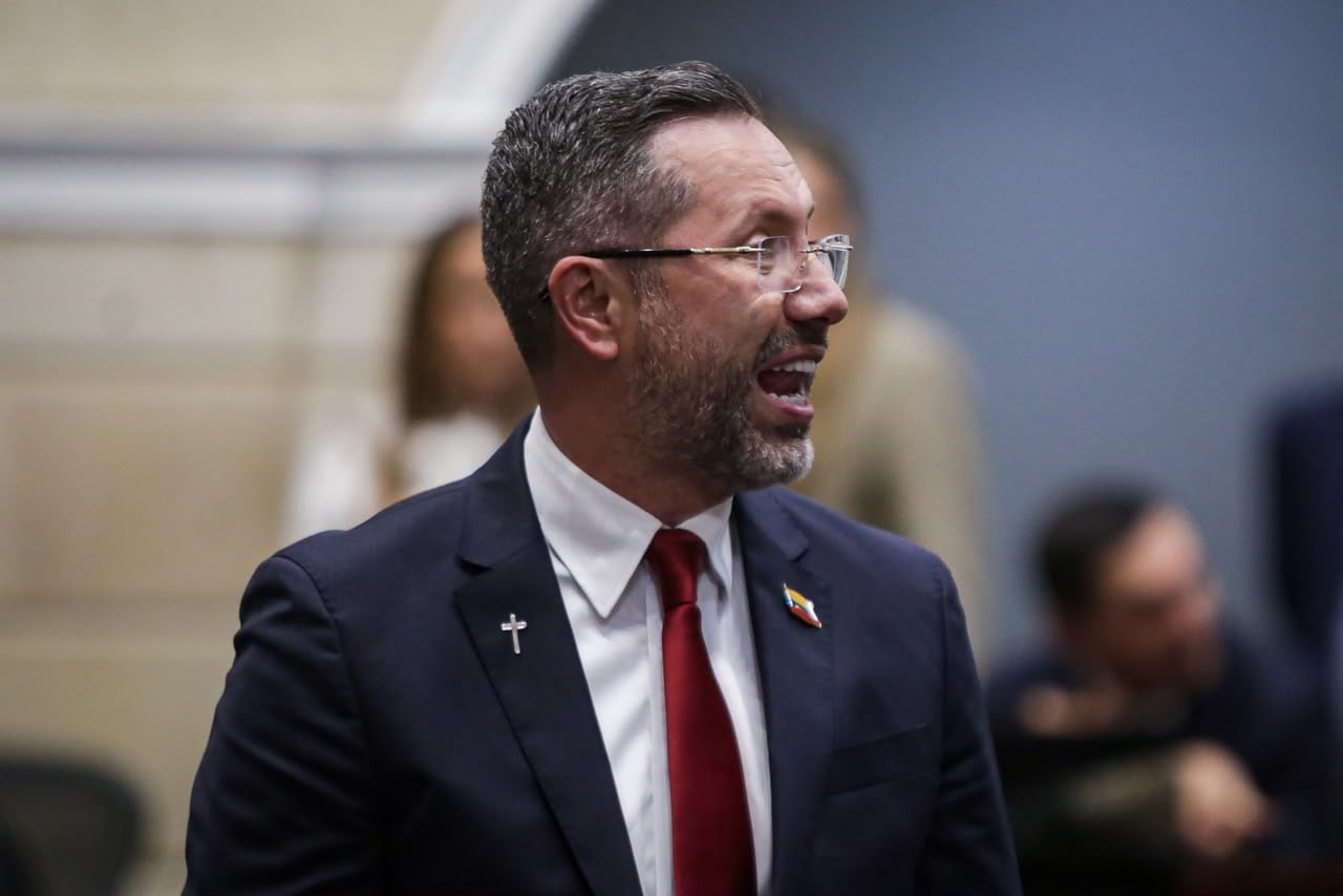 Se realiza en el Senado de la República la votación de la moción de censura contra el ministro de Vivienda, Jaime Andrés Beltrán Martínez