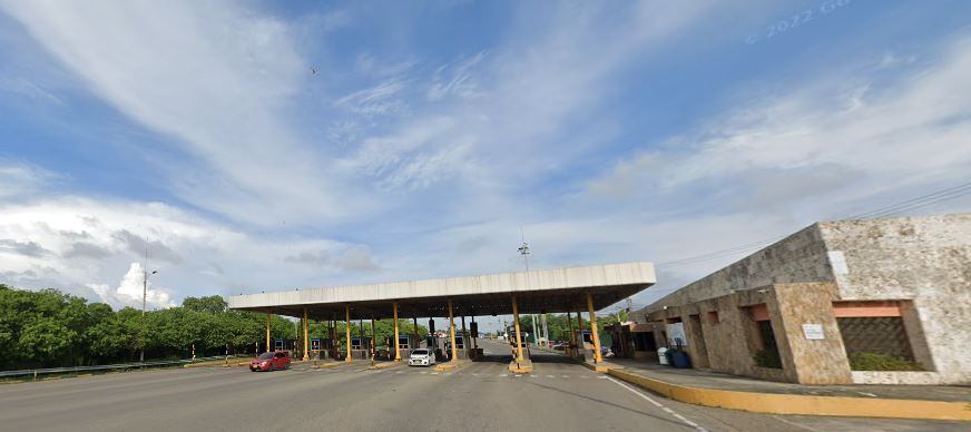 Peaje Bazurto en la entrada del barrio Manga