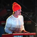 ATLANTA, GEORGIA - APRIL 17: Justin Bieber performs during the Triller Fight Club: Jake Paul v Ben Askren at Mercedes-Benz Stadium on April 17, 2021 in Atlanta, Georgia. (Photo by Jeff Kravitz/Getty Images for Triller)