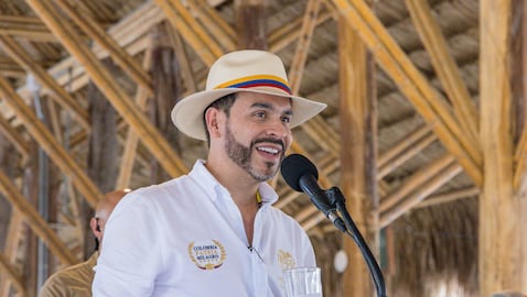 El presidente Abelardo De La Espriella durante un evento en el Eje Cafetero.