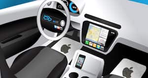 La capacidad de compañías de software como Apple y Google - que está trabajando con coches sin conductor - para innovar y crear nuevas fuentes de ingresos ha asustado a los fabricantes de vehículos.