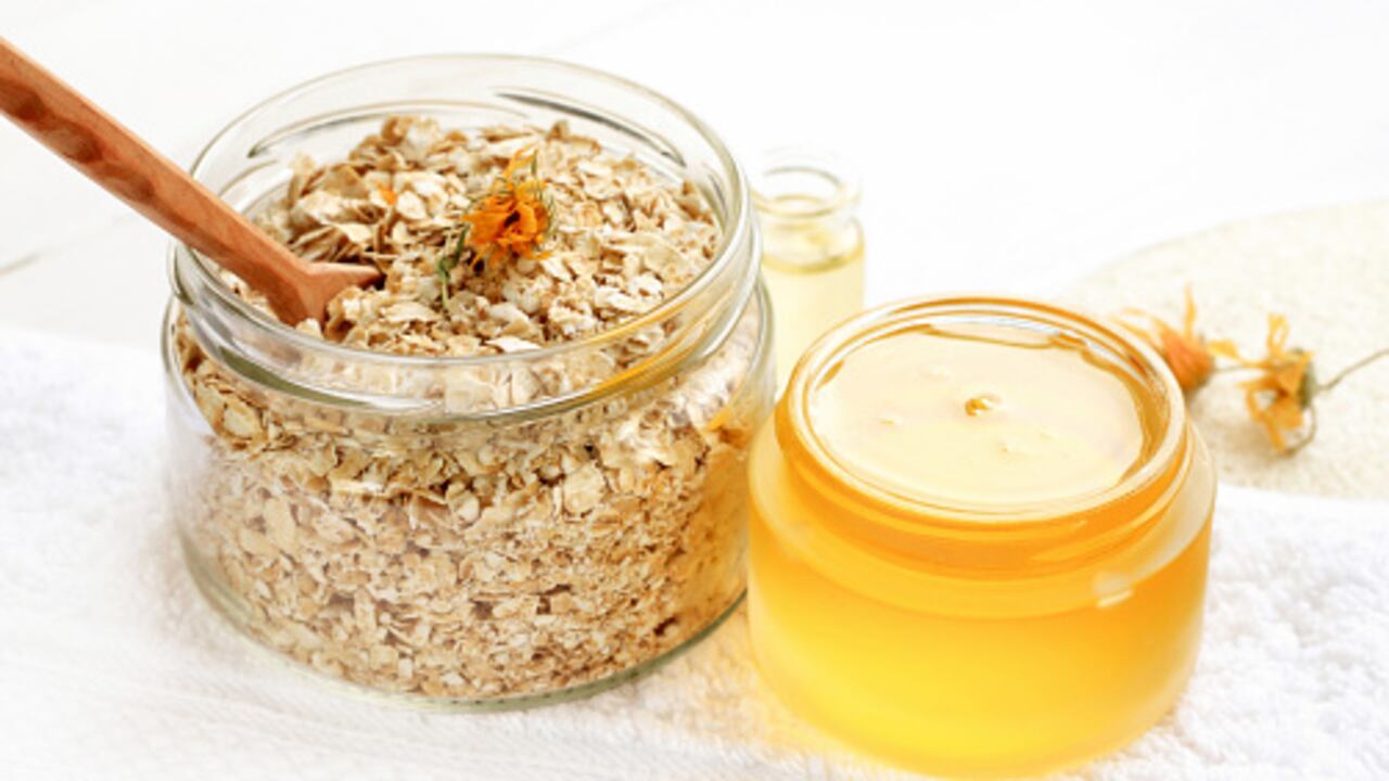 Ayuda a reducir los niveles de colesterol, el azúcar en sangre y los triglicéridos altos.