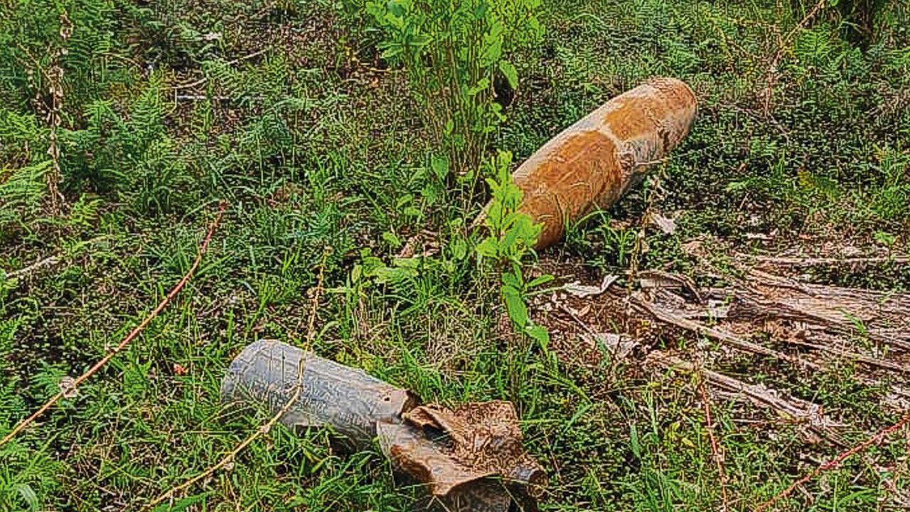 Supuesta bomba caída en territorio colombiano que fue denunciada por el gobierno Petro como un actuar desde Ecuador.