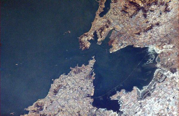 Puente de Qingdao en China. (Chris Hadfield @Cmdr_Hadfield)