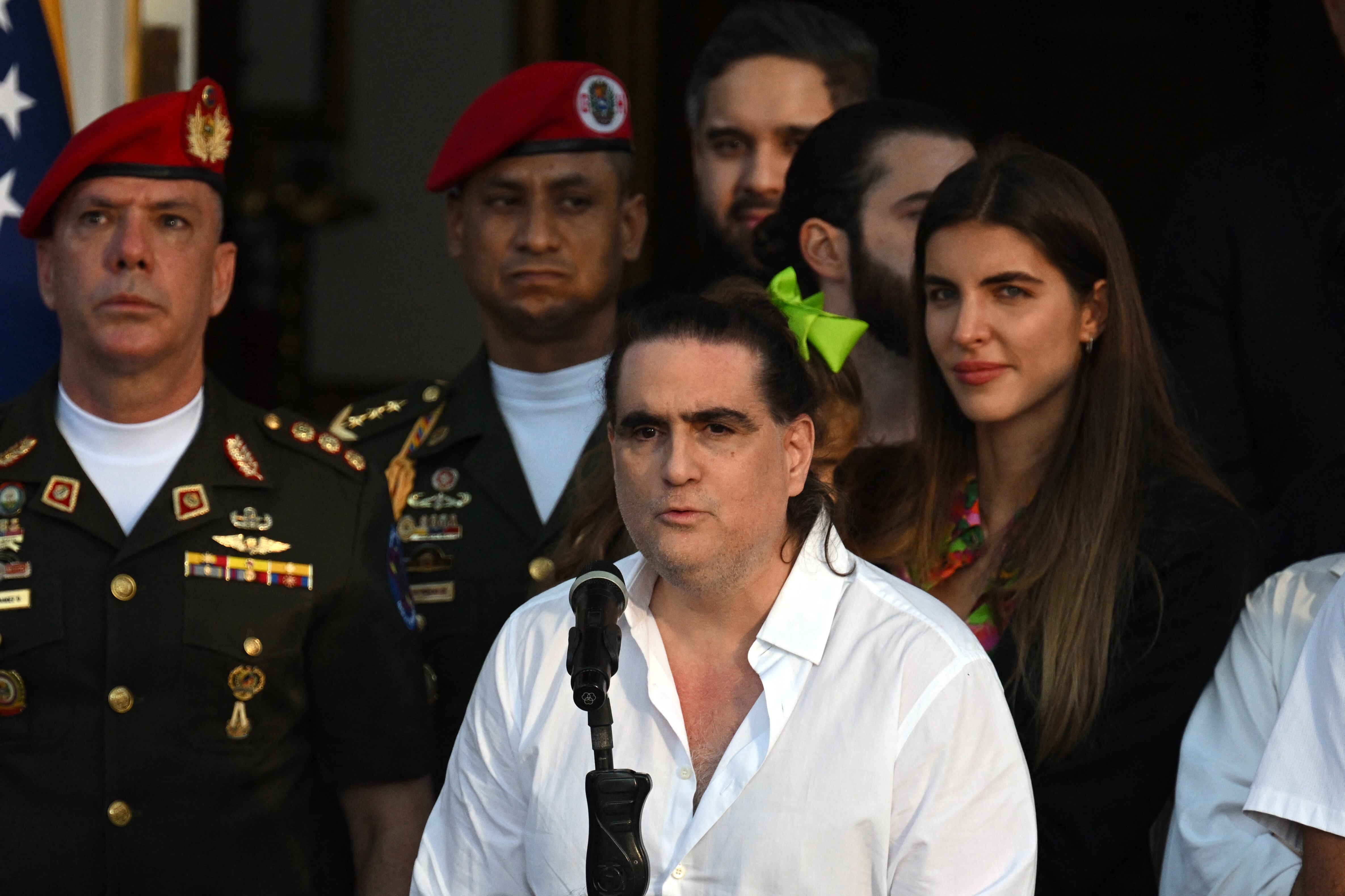 Saab celebró su liberación y aseguró que es un milagro que se ha hecho realidad.