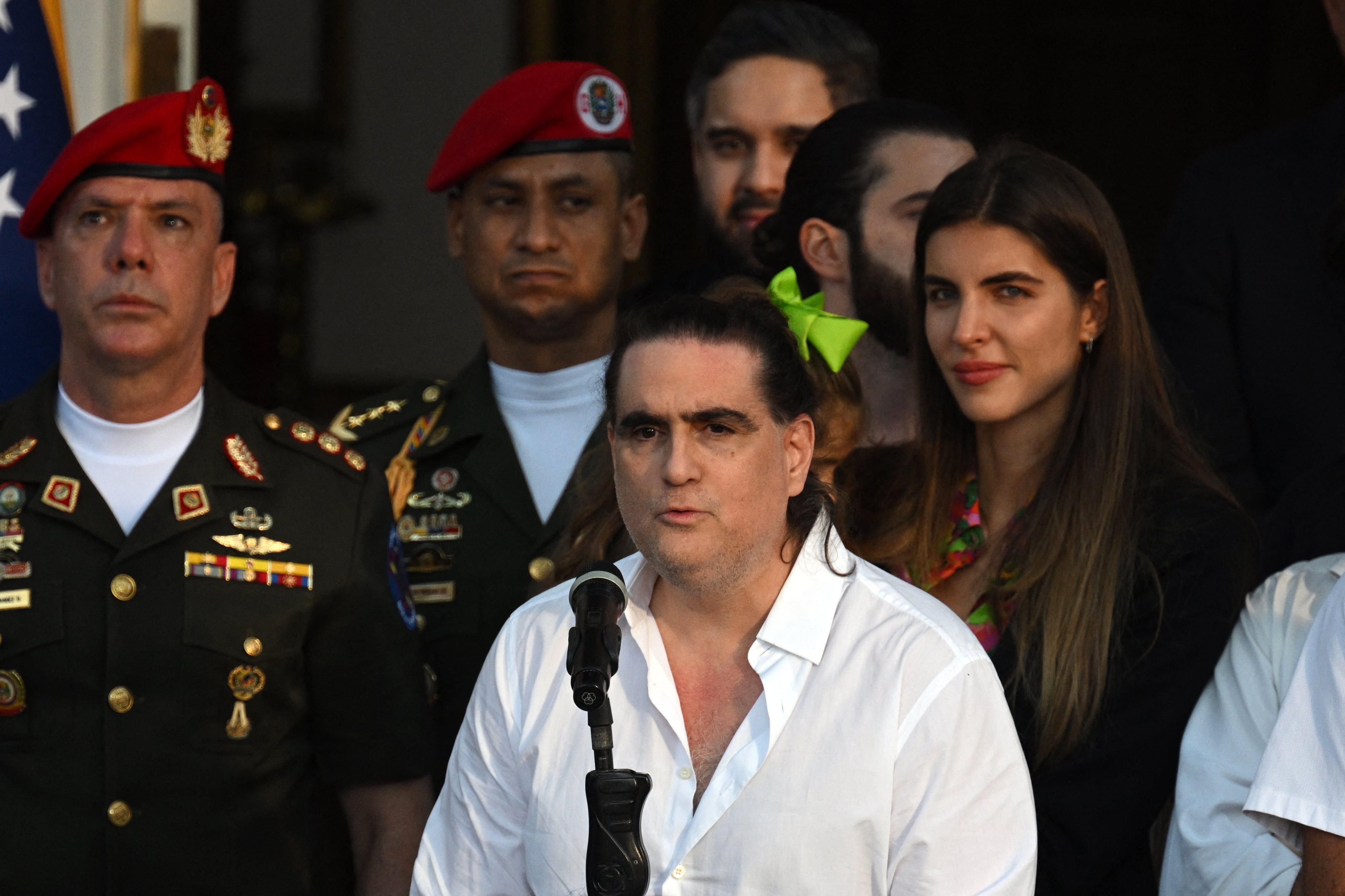 Saab celebró su liberación y aseguró que es un milagro que se ha hecho realidad.