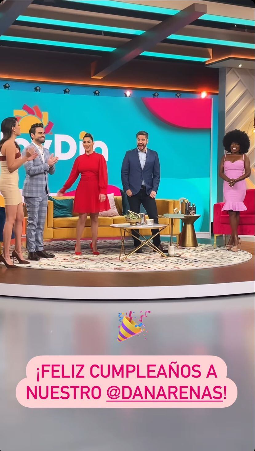 El presentador fue centro de elogios por su cumpleaños.