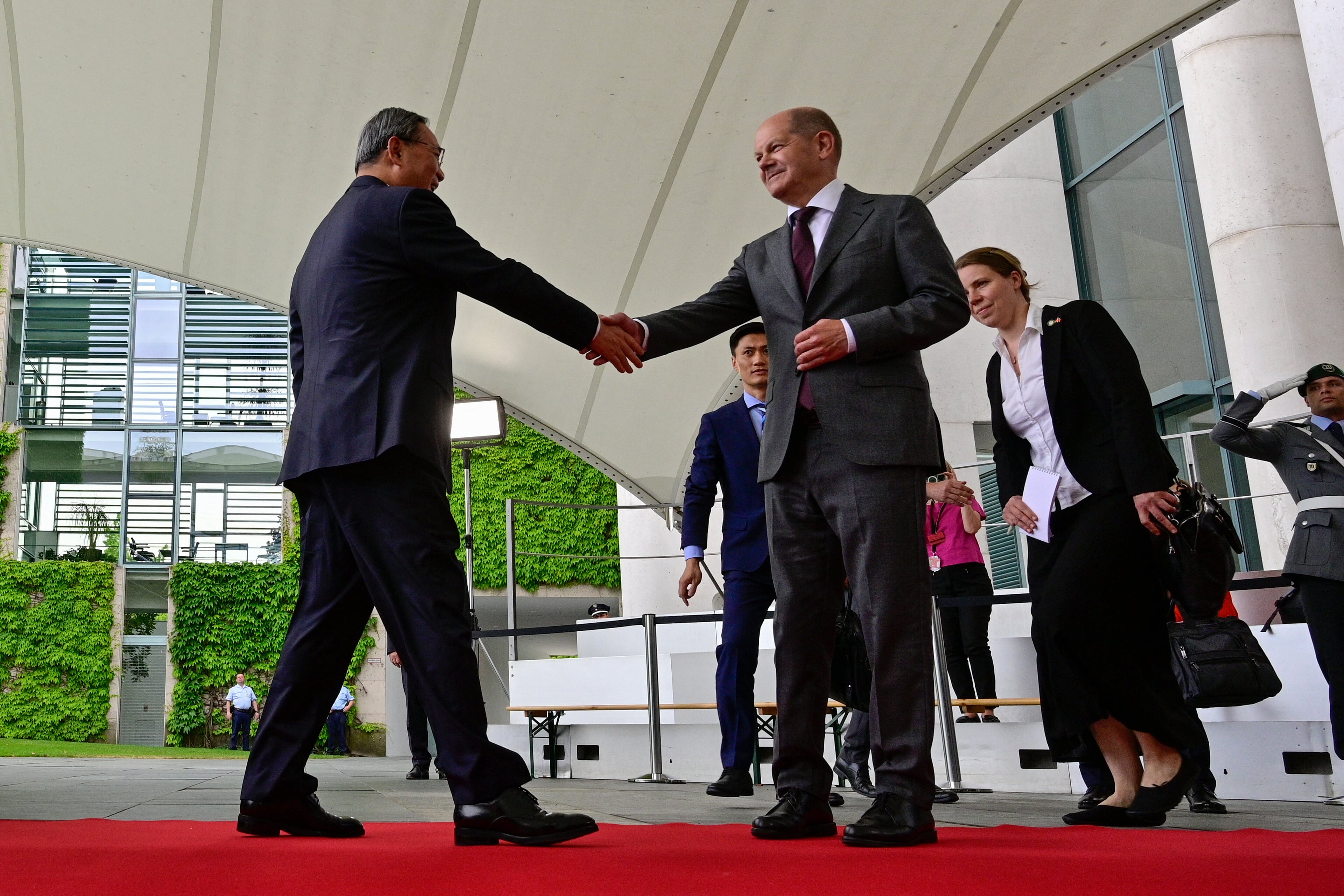 Li Qiang llegó a Berlin este lunes 19 de junio. Foto: AFP.