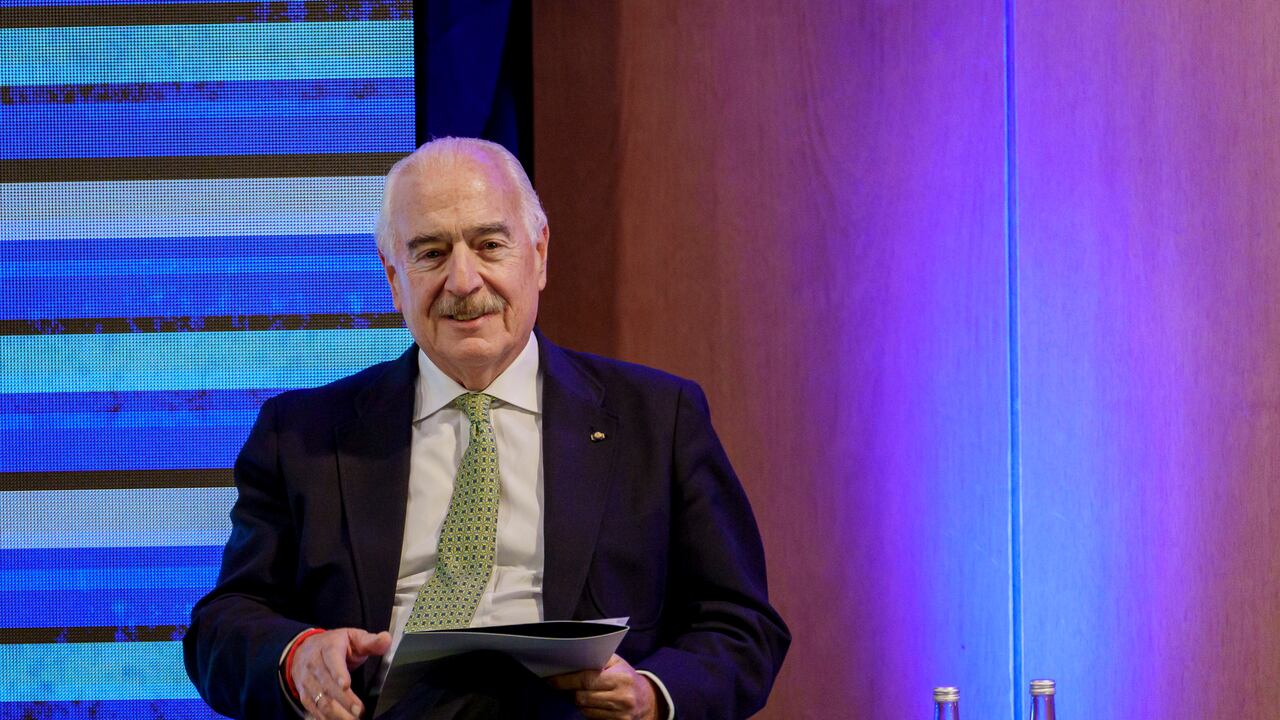 Andres Pastrana celebra la victoria de Milei en Argentina.