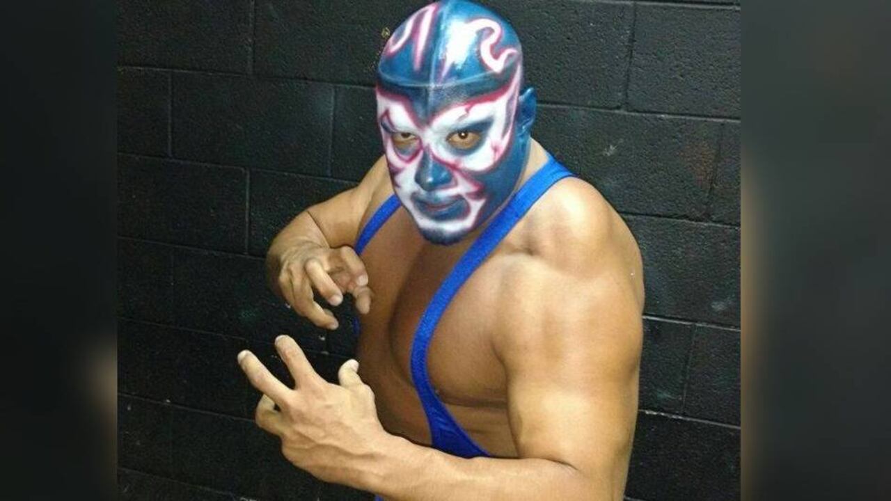 El luchador, famoso por su papel como el villano en la película "Nacho Libre", murió durante una pelea de exhibición en Londres. Foto: Facebook César González.